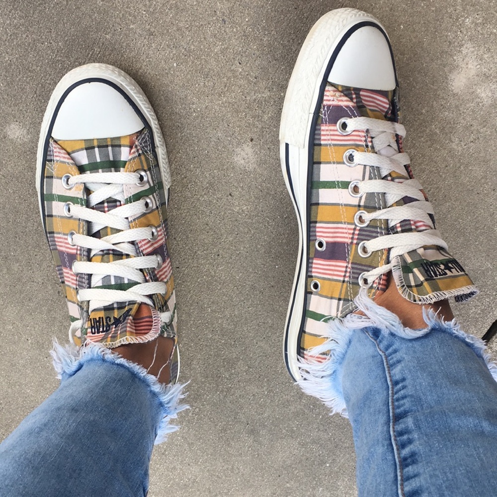 CONVERSE SNEAKERS